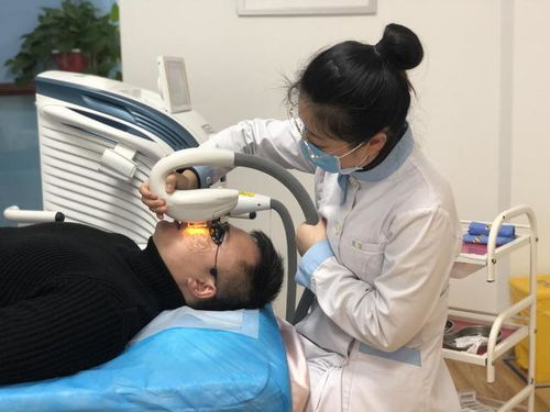 我又可以運(yùn)動(dòng)健身了 26歲海歸碩士干眼癥患者前往愛爾眼科進(jìn)行干眼癥治療