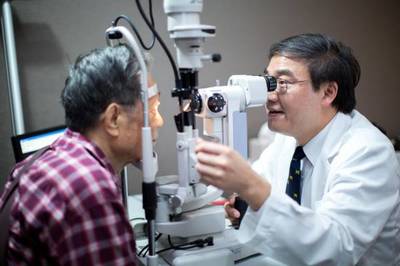?，斞劭迫腭v上海 滬港合作帶來(lái)眼科新服務(wù)